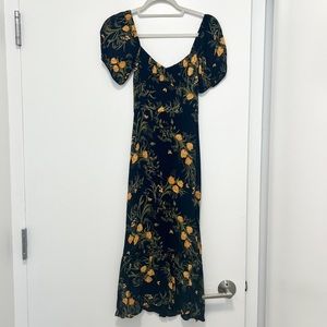 Reformation cap sleeve fitted navy floral crepe dress